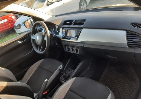 Skoda Fabia cena 14999 przebieg: 227000, rok produkcji 2018 z Barcin małe 29